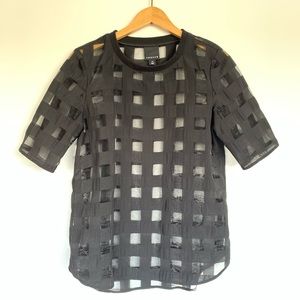 Checker mesh top